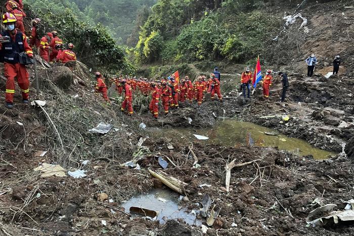 东方航空MU573航班事故深度解析